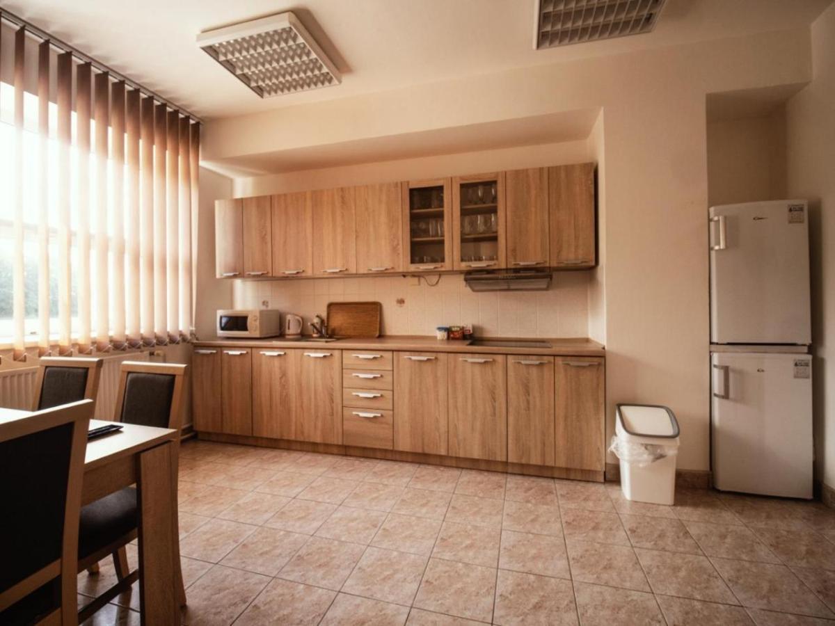 Pyramida Broumov Aparthotel Екстериор снимка