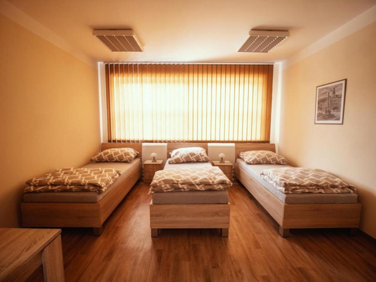 Pyramida Broumov Aparthotel Екстериор снимка